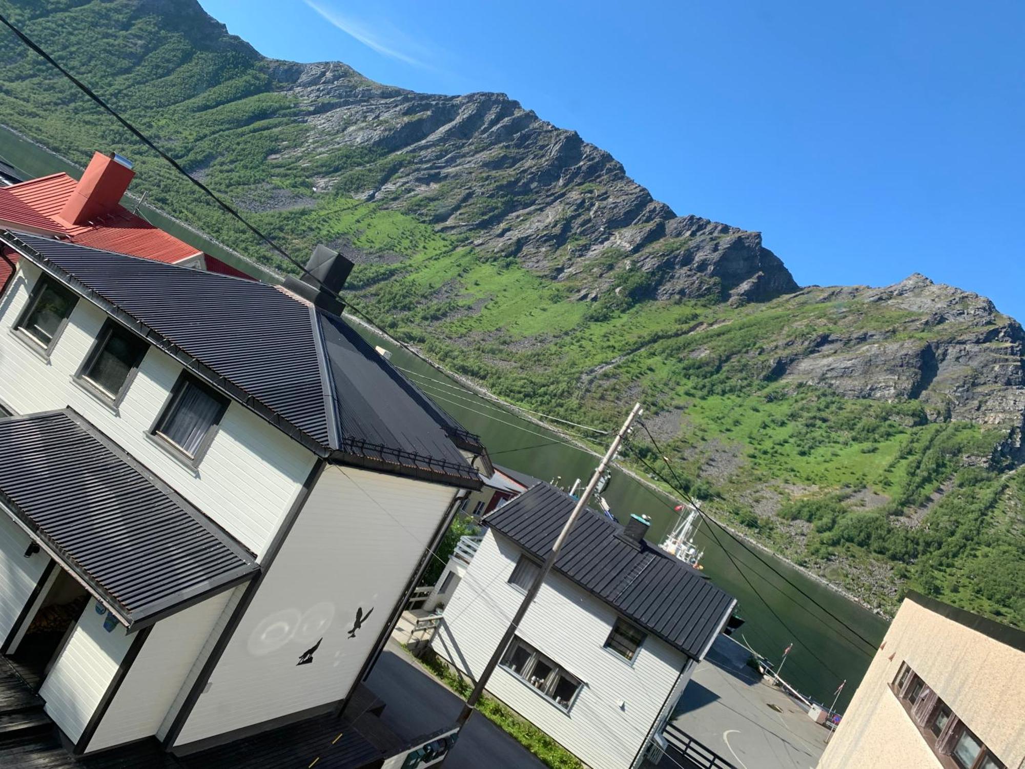 Appartamento House Gryllefjord Esterno foto